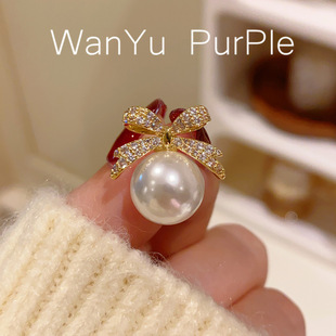 Super beautiful French retro artificial Pearl full diamond bow neckline anti-exposure collar pin buckle temperament fixed clothes pin