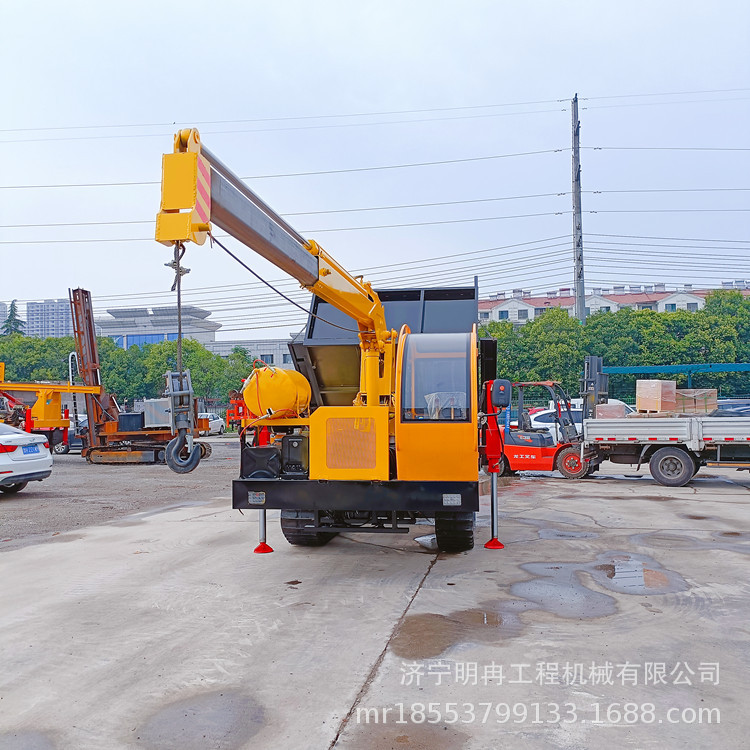 橡胶履带随车吊