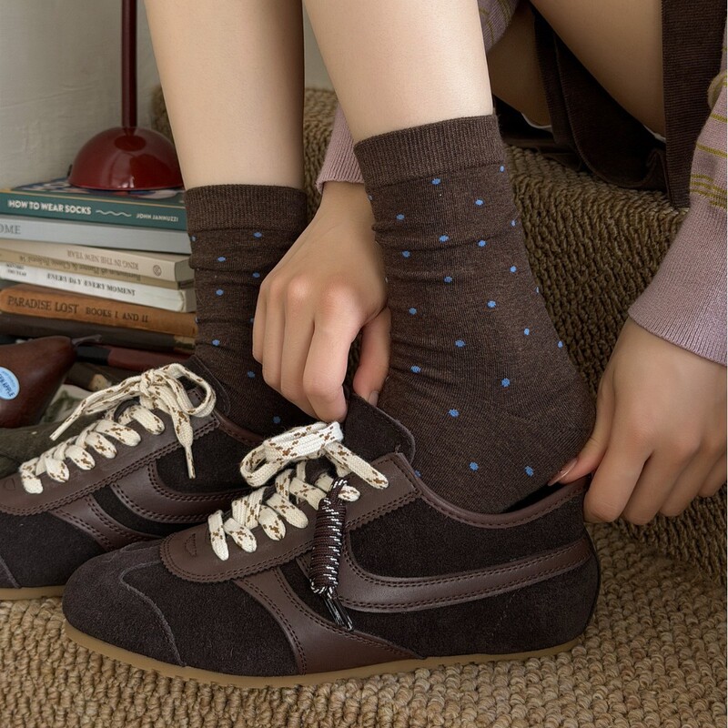 New autumn and winter vintage polka dot seamless mid-calf socks for women, college style, color-blocking, versatile, breathable, slouch socks New autumn and winter vintage polka dot seamless mid-calf socks for women, college style, color-blocking, versatile, breathable, slouch socks