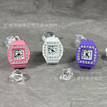 ��ָ����ָʯӢ��Ů�ɿ��r�g���β�ɫ���ˮ�Ů�W���Y��ֱ��