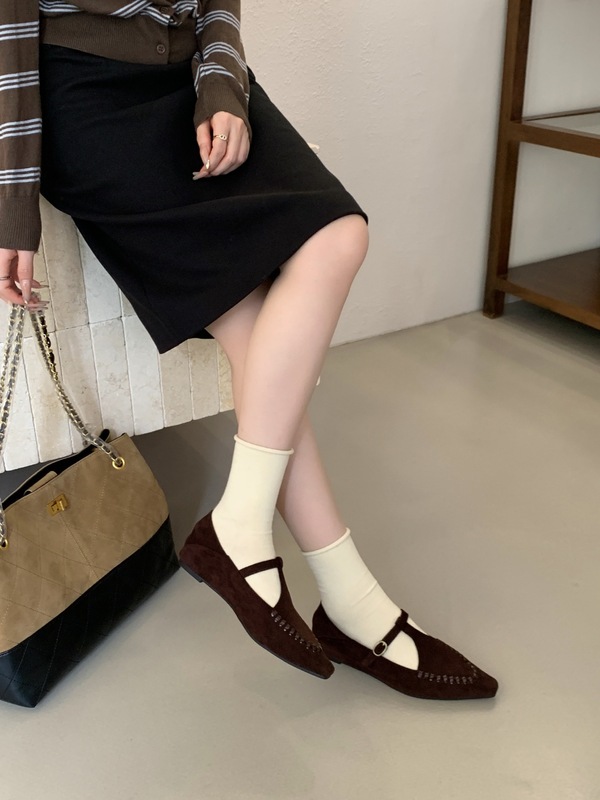 法式复古尖头低跟单鞋女2025年秋冬季新款百搭显瘦玛丽珍鞋小皮鞋|undefined