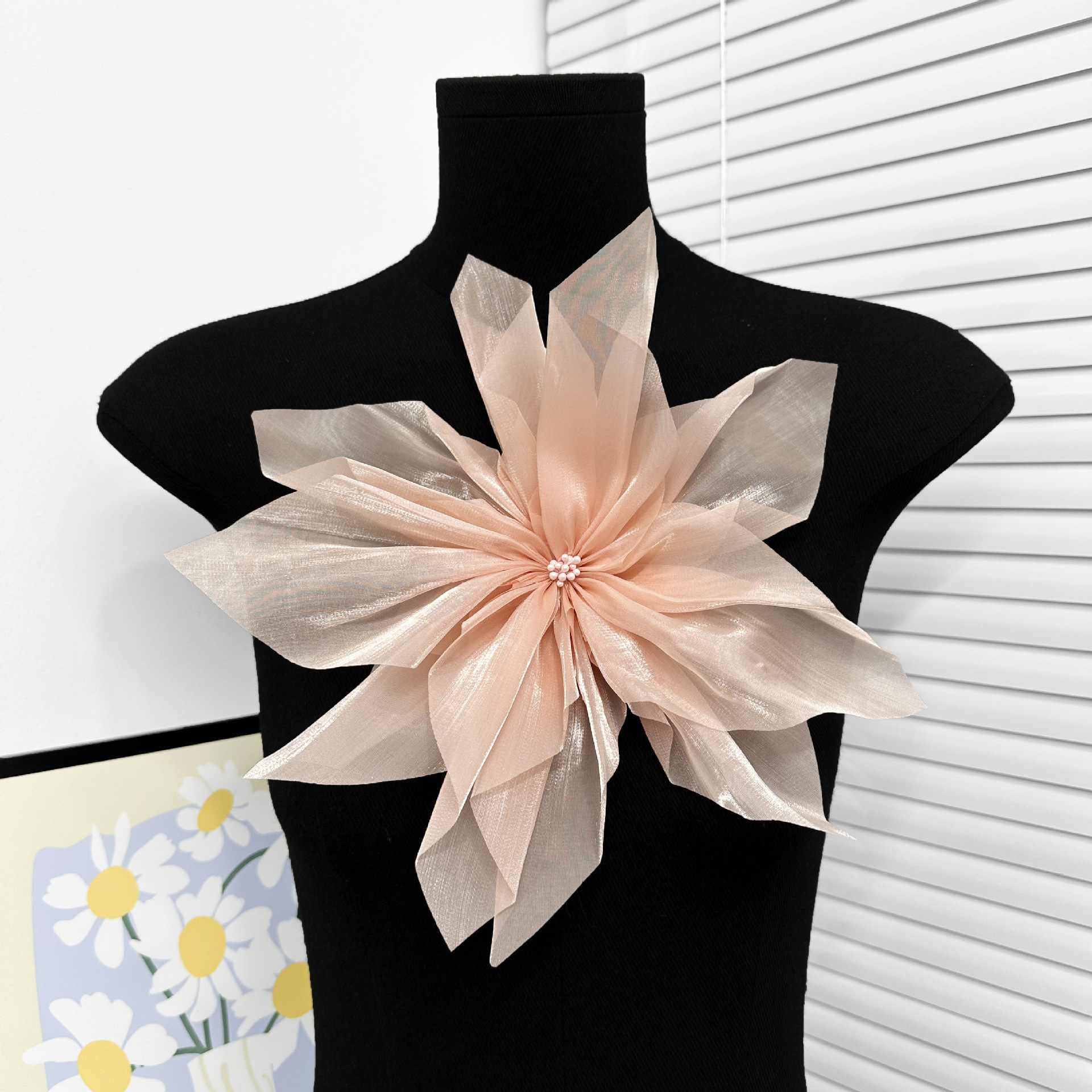 Flor de Organdí Decorativa de Poliéster para Vestidos y Ropa image 12