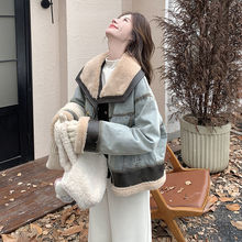 大翻领牛仔拼接羽绒服女短款设计感90绒羊羔毛派克服冬季加厚外套