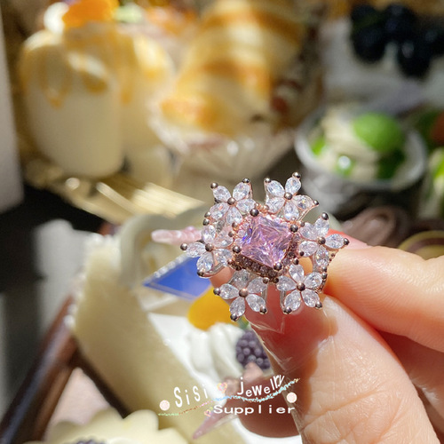 Sisi Under the Cherry Blossom Tree, 18K gold plated, niche design high-end jewelry, Ascher princess pink daisy ring