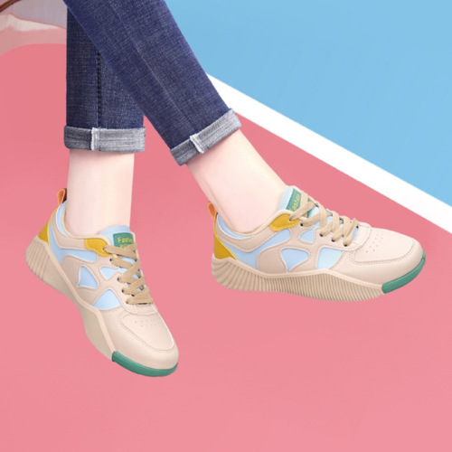 Casual non-slip sports shoes 2024 spring new versatile flat sneakers soft sole comfortable ultra-light large size women's shoes