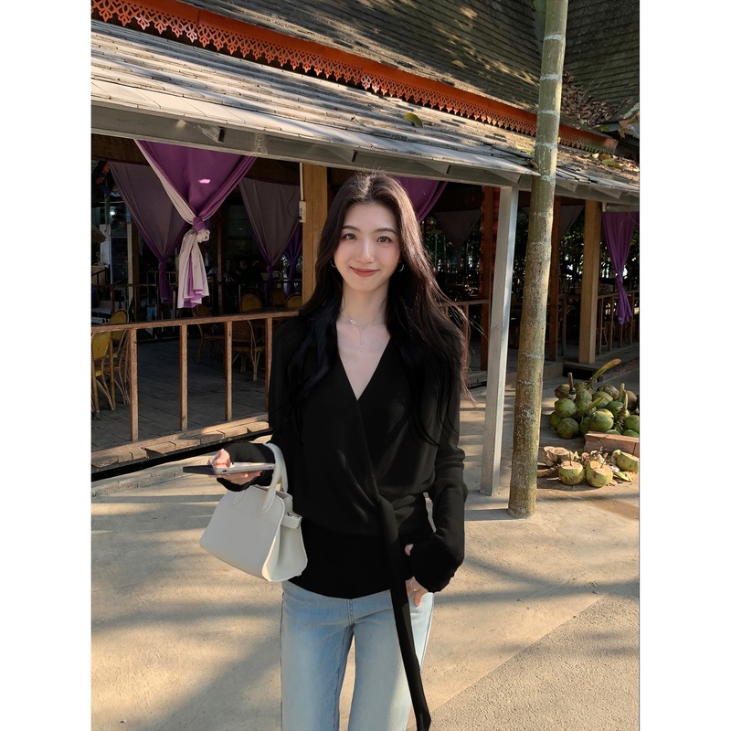 MULVAN 清冷感姐姐 氛围感v领针织衫女小众设计气质收腰绑带上衣|undefined