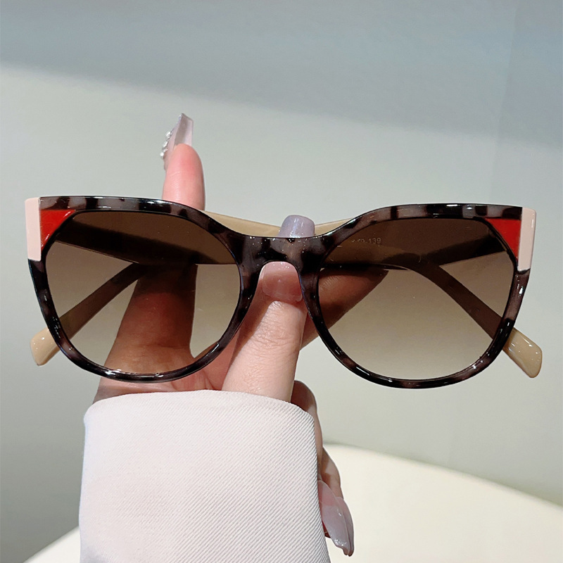 Personalized Colour-block Sunglasses For Women Slimming Street Style_voghion.com