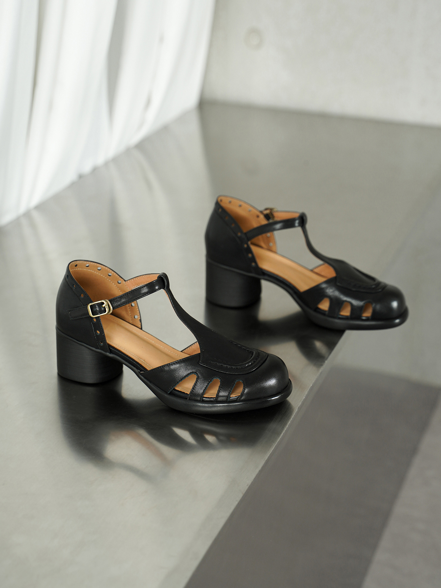 Sandal cao gót nữ mũi nhọn quai ngang khóa T, gót 5 cm, da bò thật — đen chi tiết 24