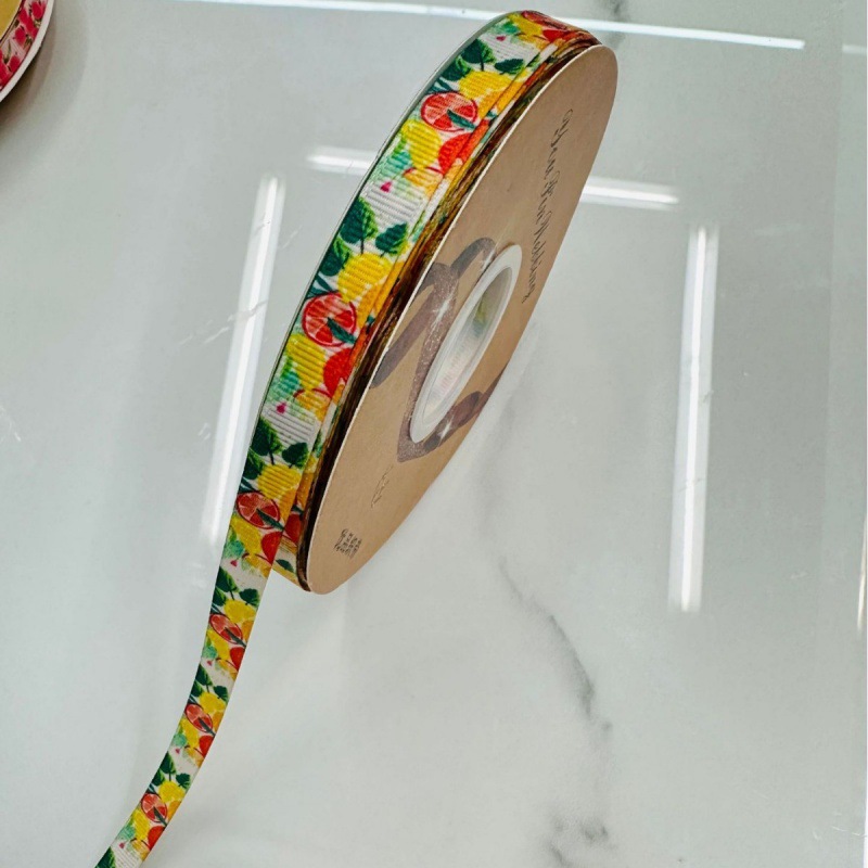 3. las naranjas tienen 1 cm de ancho, 44 metros de ancho y un rollo.