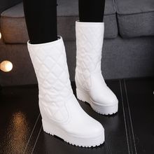 白色雪地靴女冬內增高中筒皮面防水保暖棉靴百搭加絨坡跟厚底短靴