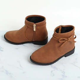 童皮鞋;童皮靴;童凉鞋