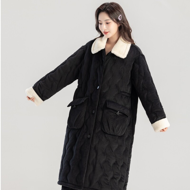 Retro-Style Black Quilted Cotton Pajama Dress with Plush Lapels, Long Sleeves, Loose Fit, Thickened Home Wear Nightgown (Comfortable)