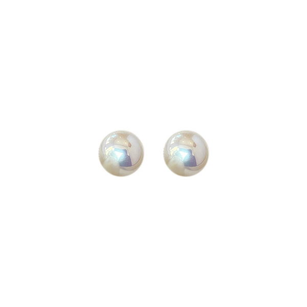 Earrings from pearl