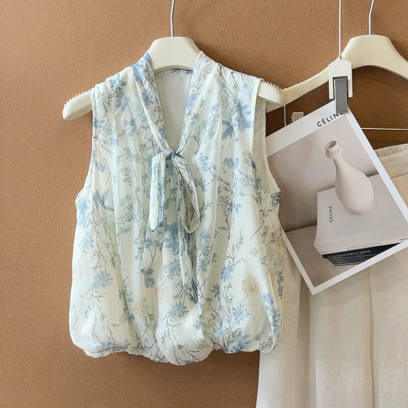 French-Style Halter Neck Floral Sleeveless Tank Top for Women, Summer New Loose Slimming Floral Blouse