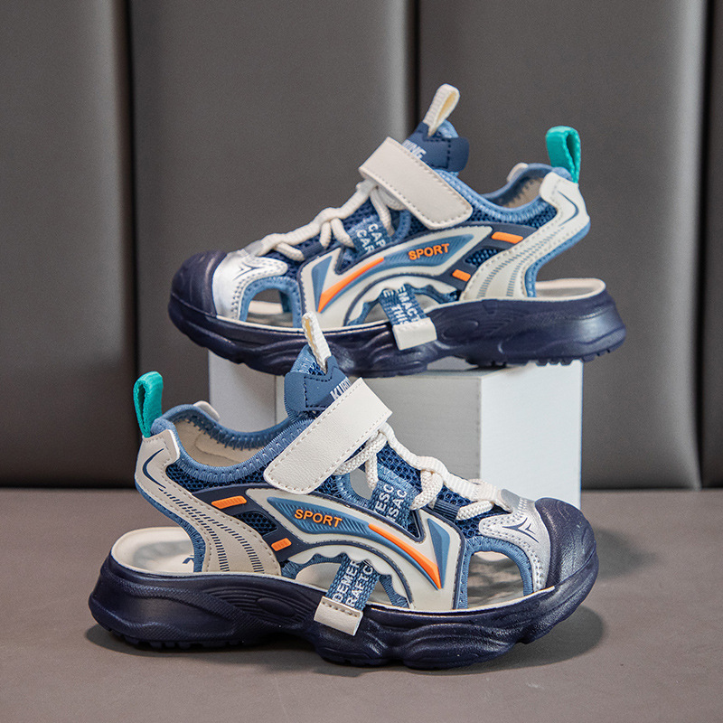 Sandalias infantiles para niños zapatos de playa de verano 2026 nuevas sandalias deportivas antideslizantes para niños mayores transfronterizas