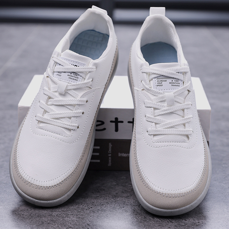 Zapatos casuales para hombres coreanos simples zapatos blancos de moda zapatos casuales de cuero cómodos transfronterizos zapatos de hombre al por mayor