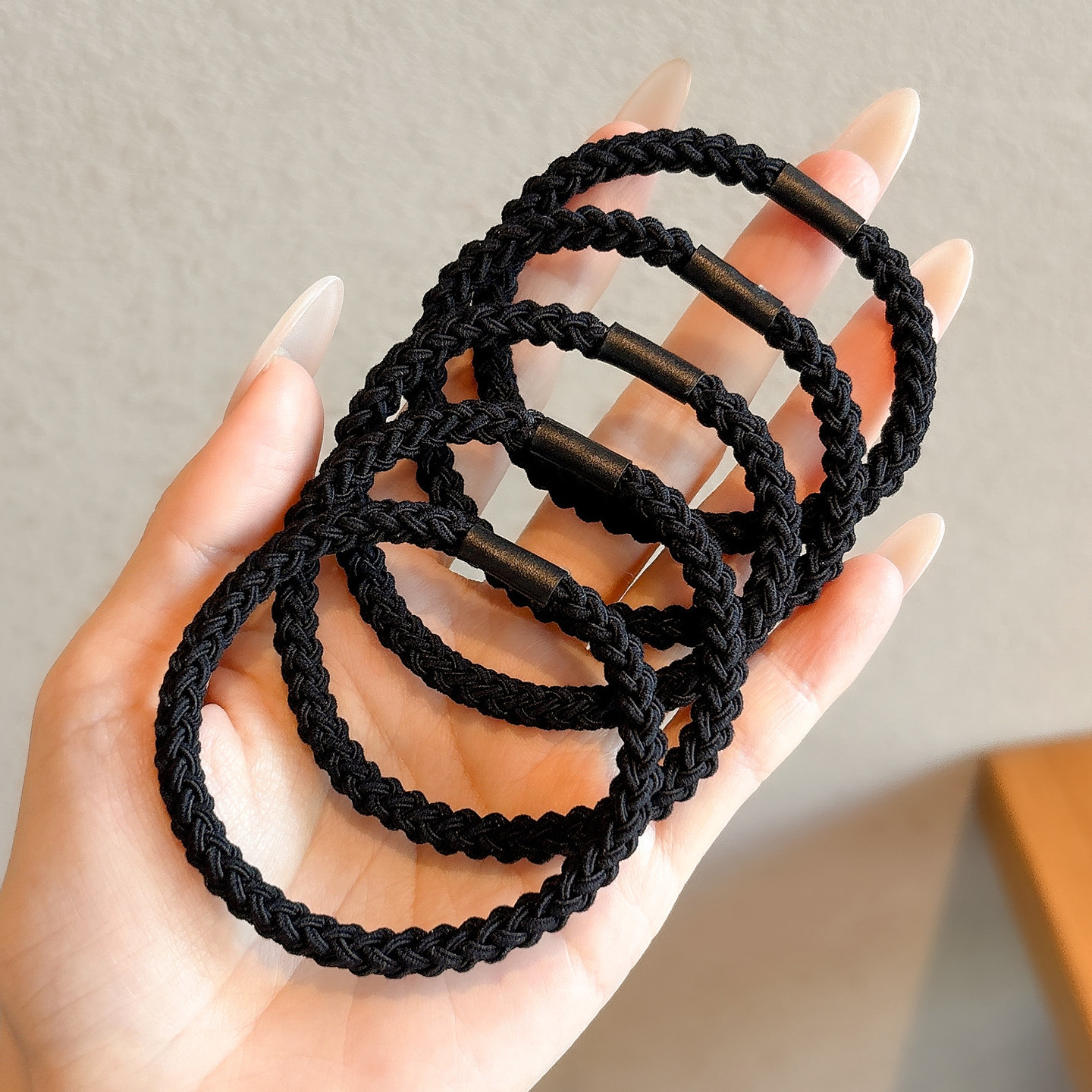 Coletero elástico sencillo de nuevo estilo 2026, banda para el pelo pequeña sin costuras para mujer, suave para el cabello, sujetador de cola de caballo.