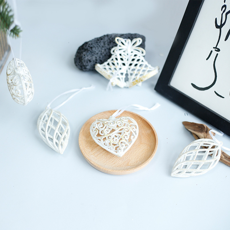 Fábrica de decoraciones de Navidad de oro platino campana de plástico amor hecho a mano árbol de Navidad decoración colgante en stock