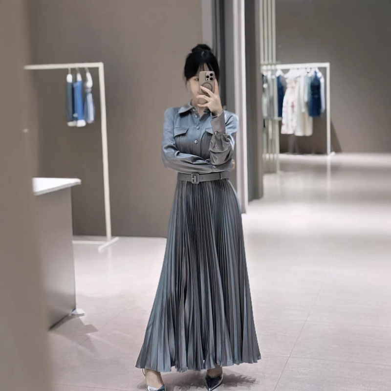 French-Style Niche 2025 Autumn and Winter New Casual Versatile Lapel Patchwork Micro-Pleated Long Satin Dress for Women