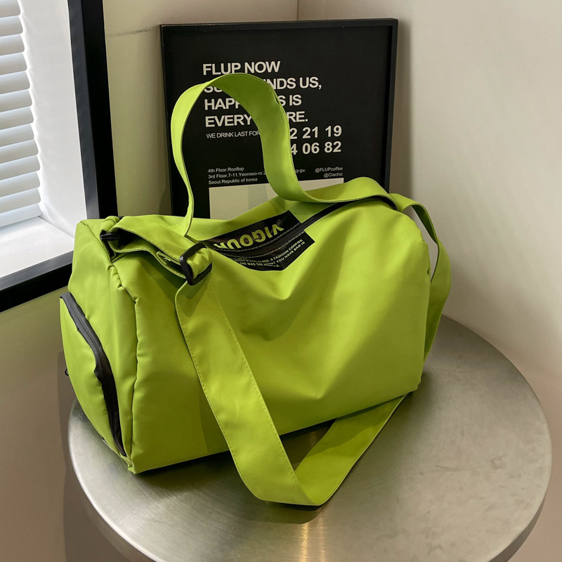 Trend fashionable travel bag for men and women