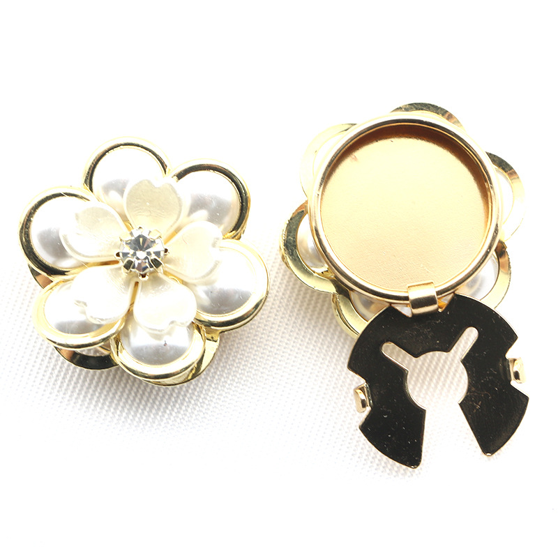 10 PCS/Package Quantity Imitation Pearl, Copper Material Flower Pattern 10 PCS/Package Imitation Pearl Copper Flower Jewelry Buckle Metal Button