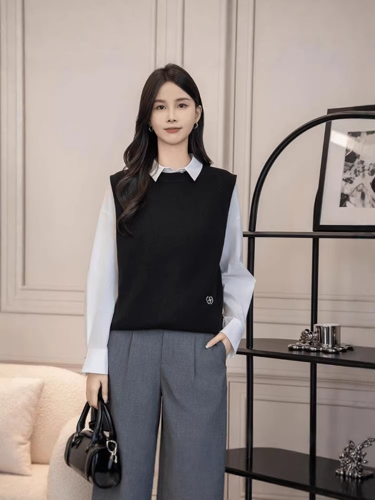 Áo len cổ lọ nữ dệt kim không tay form suông — đen