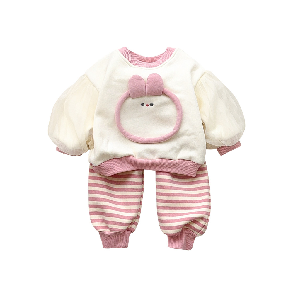 Ropa de bebé más traje de otoño e invierno cálido de terciopelo, ropa de recién nacido, abrigo de otoño, traje de dos piezas para bebés que salen a principios de invierno