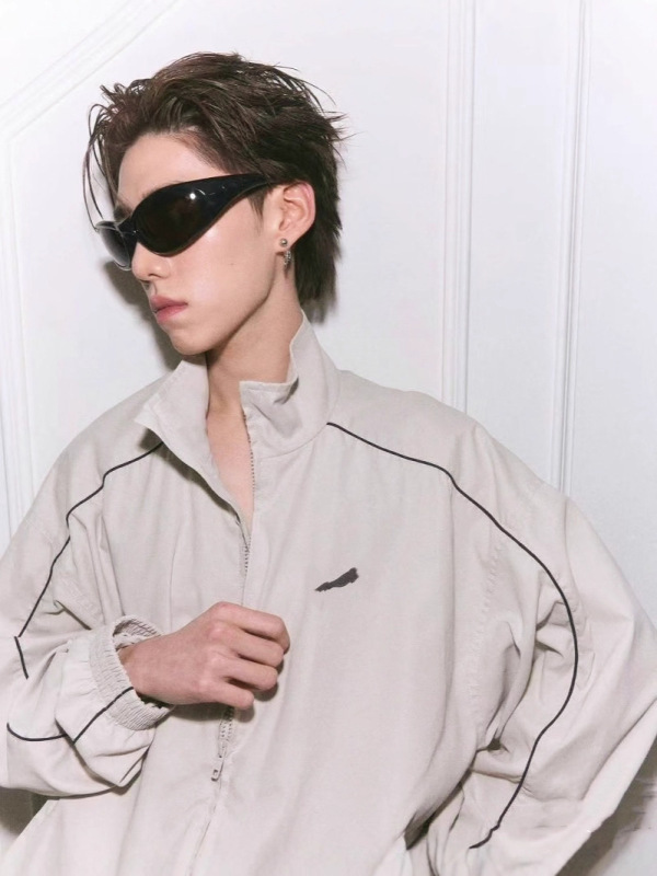 High-Quality, In-Stock Bl Brand New Cream-Colored Jacket with Front and Back Embroidery, Loose Fit, Unisex