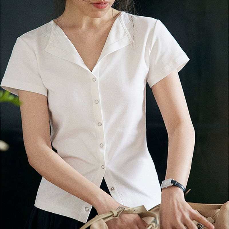 Lalaglow Daytime and Me Commuting Basics Slimming Concealed Button Short Sleeve T-Shirt for Women Summer Casual Versatile Top