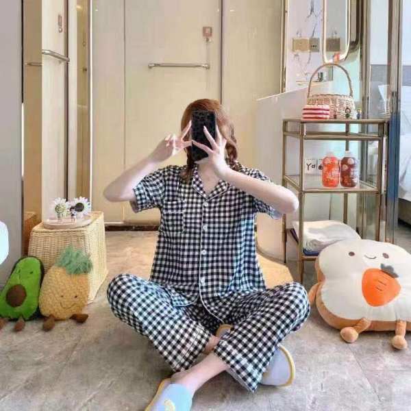 Pantalones de manga corta pijamas de las mujeres de verano estilo coreano ins cardigan leche traje de seda hogar ocio dibujos animados estudiante fuera image 3