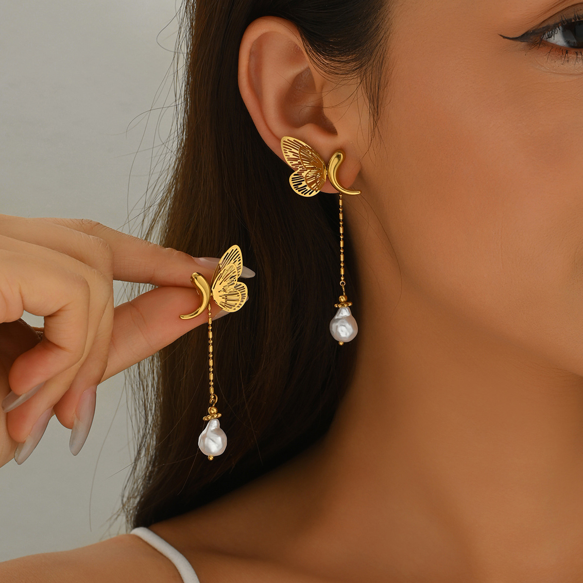 elegant retro golden accessory