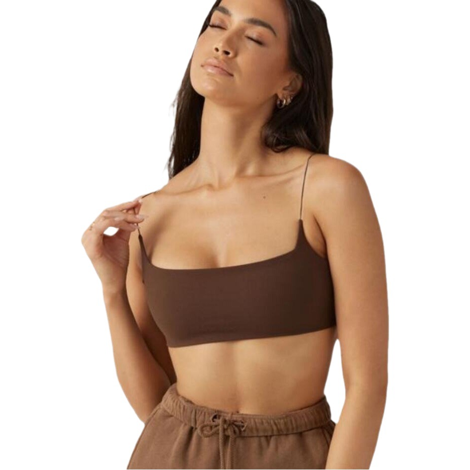 Ropa interior trasera de yoga de moda europea y americana transfronteriza, estilo frío, eslingas finas, sujetador deportivo desnudo para la piel, mujer