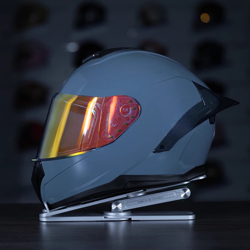 Casco Lion masculino motocicleta casco completo locomotora de defensa femenina cuatro estaciones casco de montaje universal 3C certificado gran cola