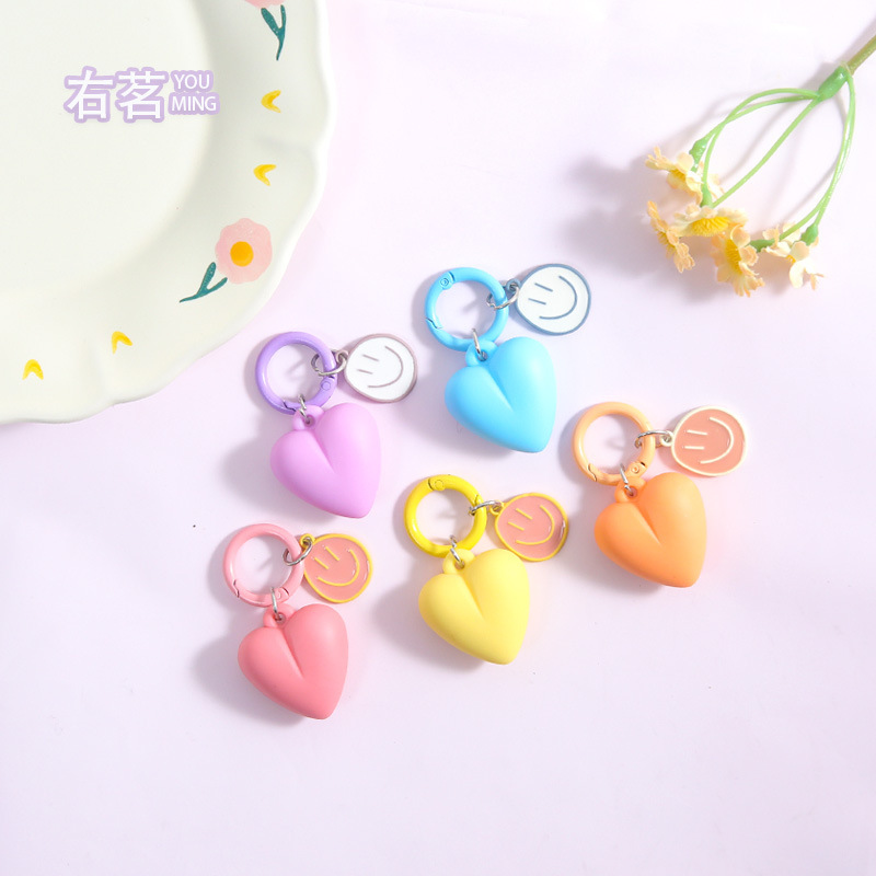 New Cute Heart-Shaped Smiley Face Keychain Spring Buckle Resin Key Accessories Decorative Ornaments Wholesale