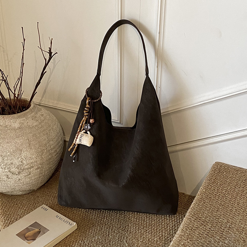 Bolsa de invierno retro de peluche para mujeres 2025, nueva bolsa de hombro universal, bolsa de viaje de gran capacidad