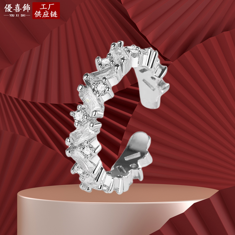 Cross-border hot sale new geometric shaped diamond shaped diamond zircon ring women's European and American creative engagement gift ring