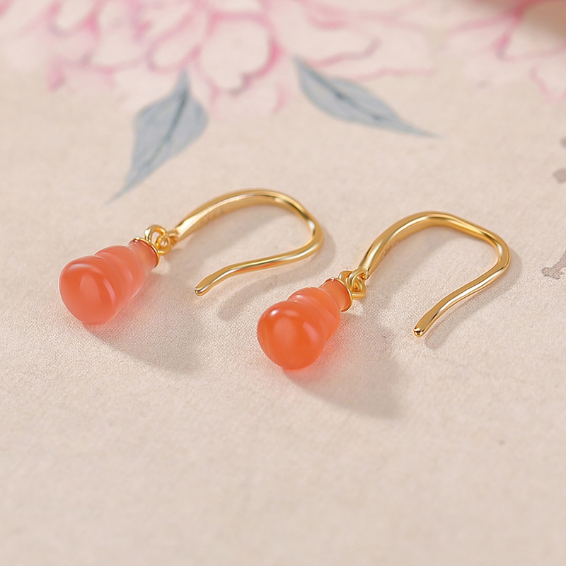 Bông tai bạc S925 mạ vàng đính mã não đỏ phong cách Trung Hoa — một cặp