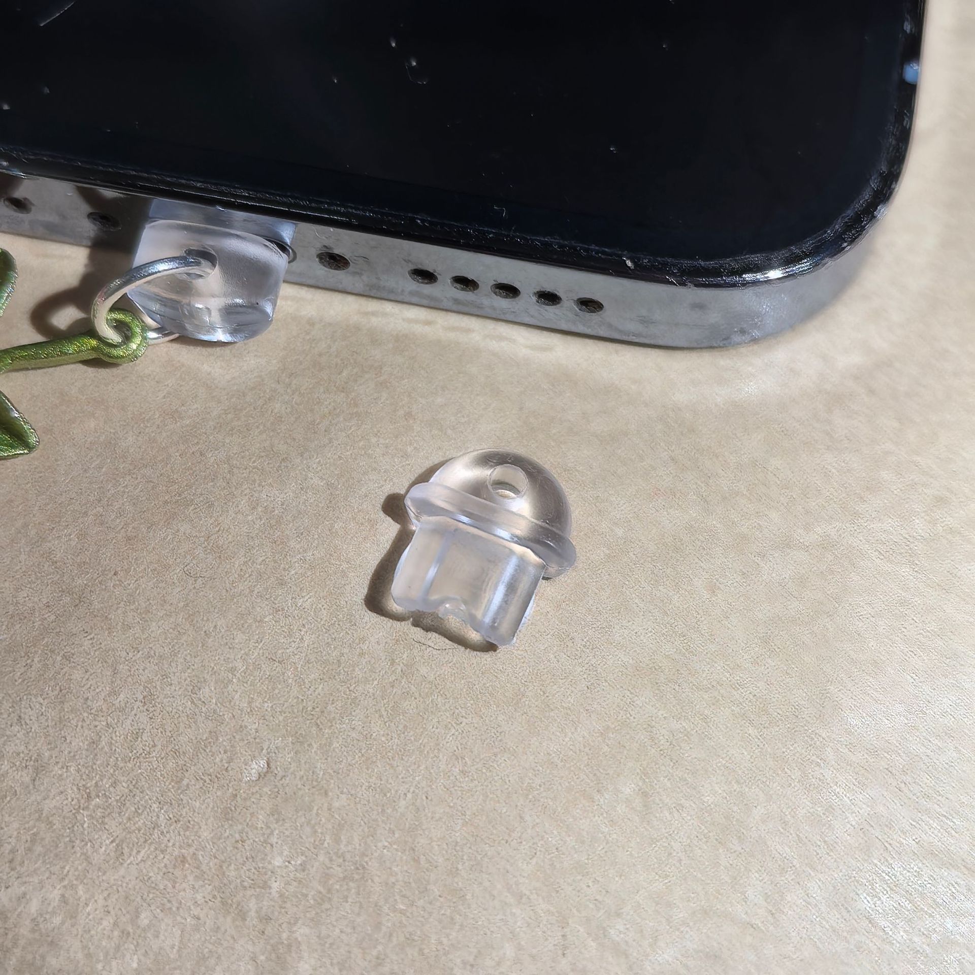 DIY-Zubehör Kopfhörer-Buchse Ladeanschluss Staubstecker wasserdichte selbstgemachte Teile Doppelanhänger Mobiltelefon