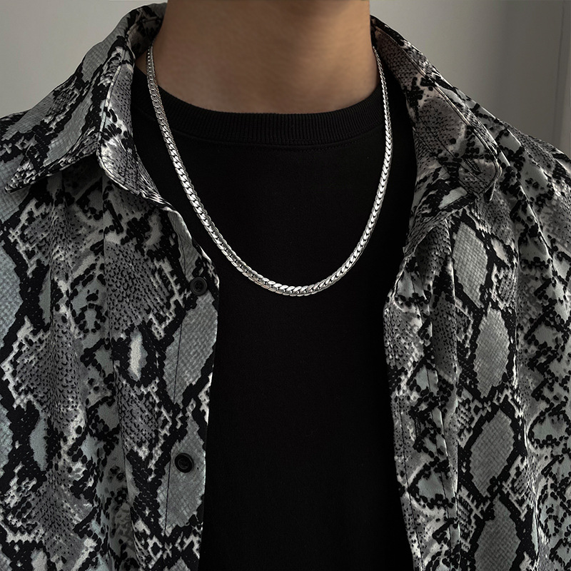 Fashion U Shape Titanium Steel Polishing Necklace 1 Piece