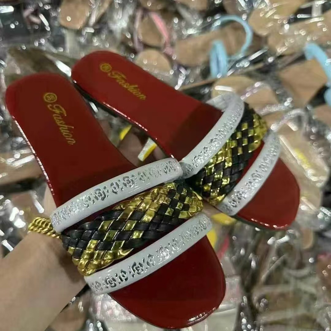 Artesanía africana de moda de comercio exterior zapatillas de piso plano grande zapatillas de piso plano zapatillas de piso plano un estilo explosivo universal misceláneo