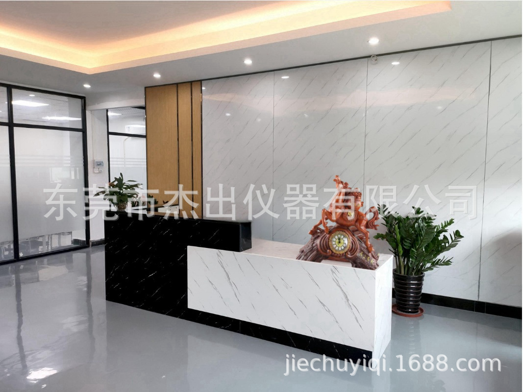 56c253f8c6d7ea3f3ea68a36a93a0b