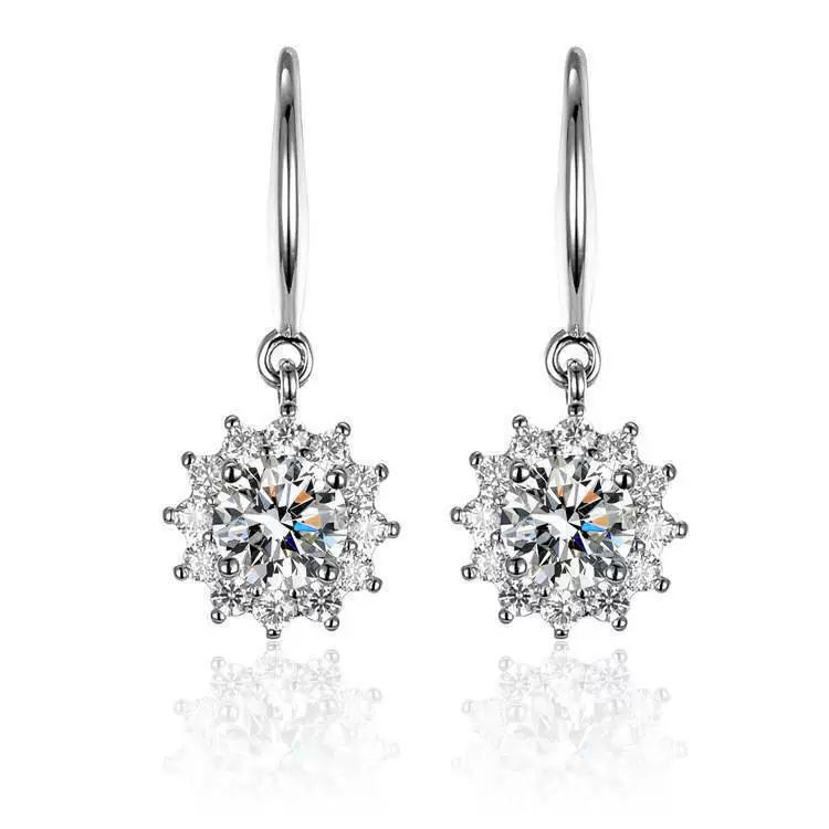 Earrings solar-powered, one carat, wholesale