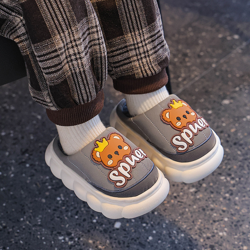 2025 nuevos zapatillas de algodón de invierno para niños, niños y niñas, zapatillas de algodón de piel PU impermeable de fondo grueso para niños