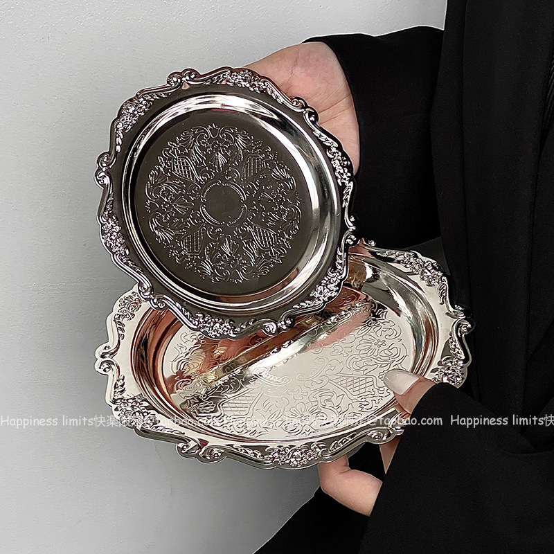 Ins Retro Carved Metal Small Tray Aromatherapy Candle Tray Jewelry Ornaments Palace Style Cafe Photo Props