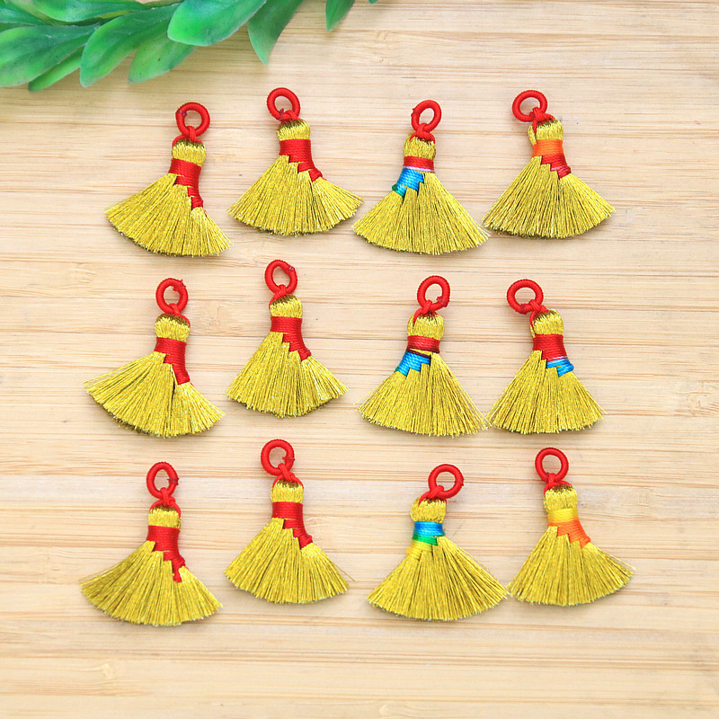 Wholesale hand-woven Mini small broom gold thread broom pendant keychain pendant bracelet semi-finished accessories
