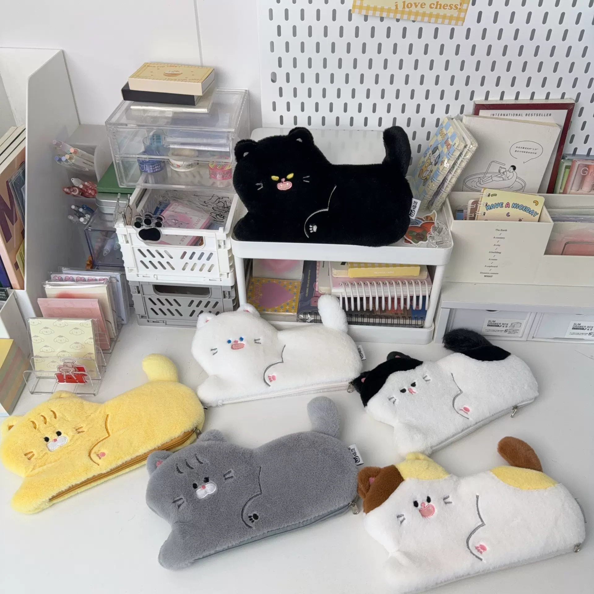 可爱猫咪笔袋初中生毛绒文具盒ins日系大容量新款男女孩学生礼物