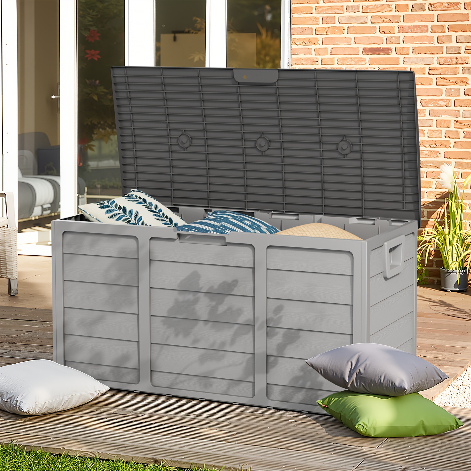 75 GAllon Large Waterproof Outdoor Storage Box with Wood