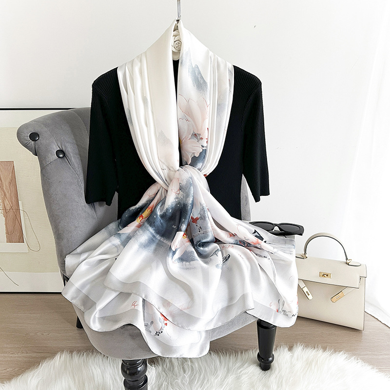 Nueva bufanda de seda para mujer nueva bufanda de playa con chal de satén de seda fina bufanda de viaje decoración de moda bufanda de seda de imitación de todo fósforo