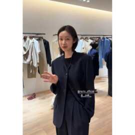 现 2026春季新款韩国设计师re*to车静媛同款液态感西装外套