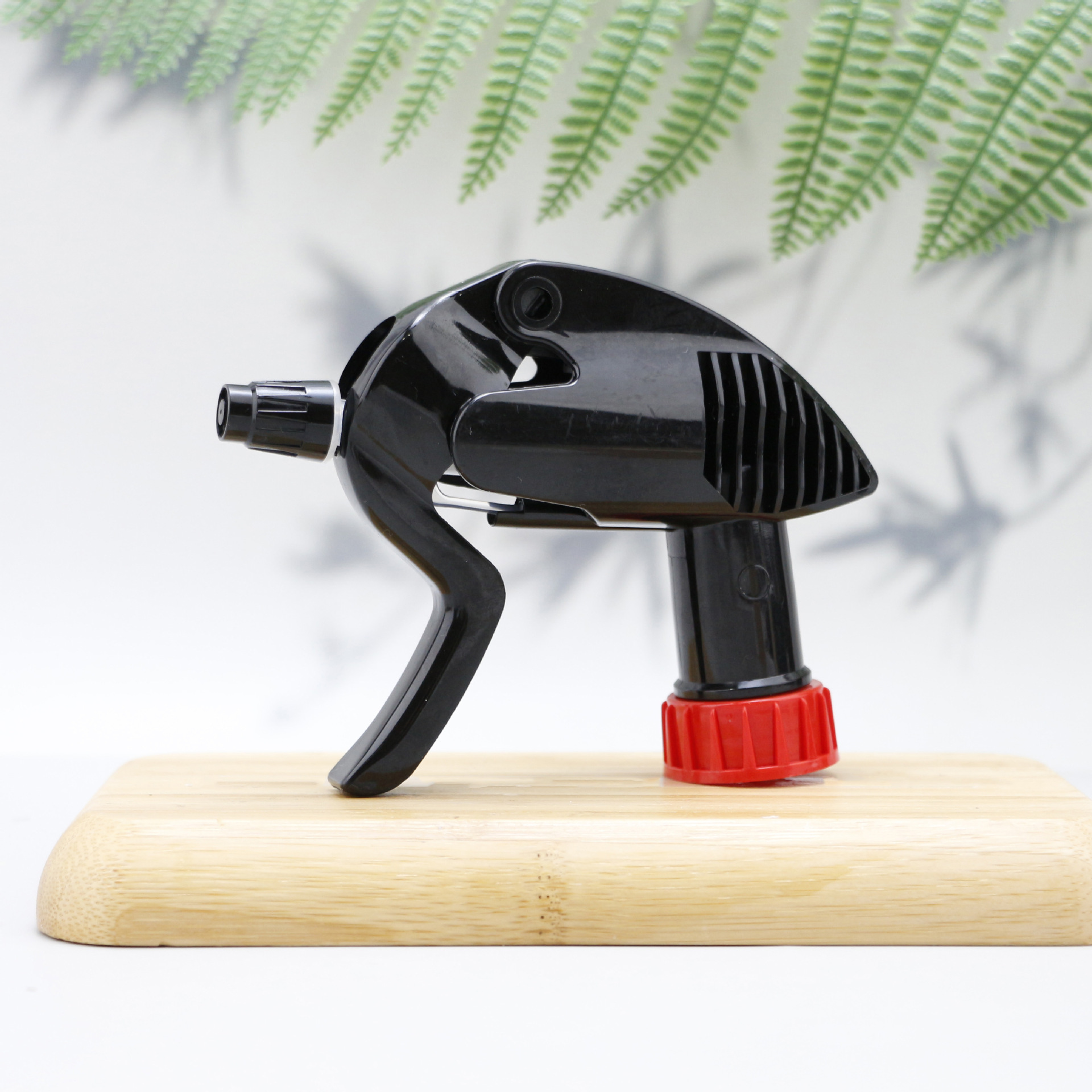 厂家直荐45/400手枪式喷枪  28/400手扣式塑料喷头